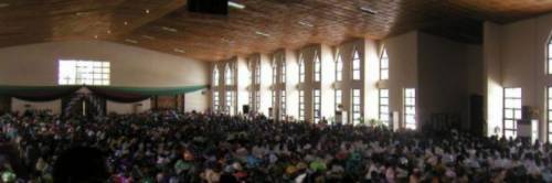Nigeria, autobomba vicino a una chiesa: 8 morti e 100 feriti